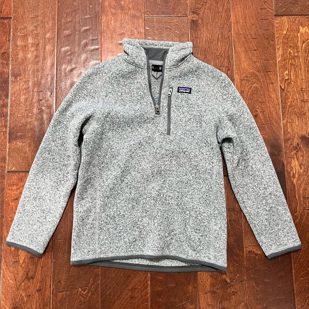 Boys size 10 Patagonia half zip pullover jacket